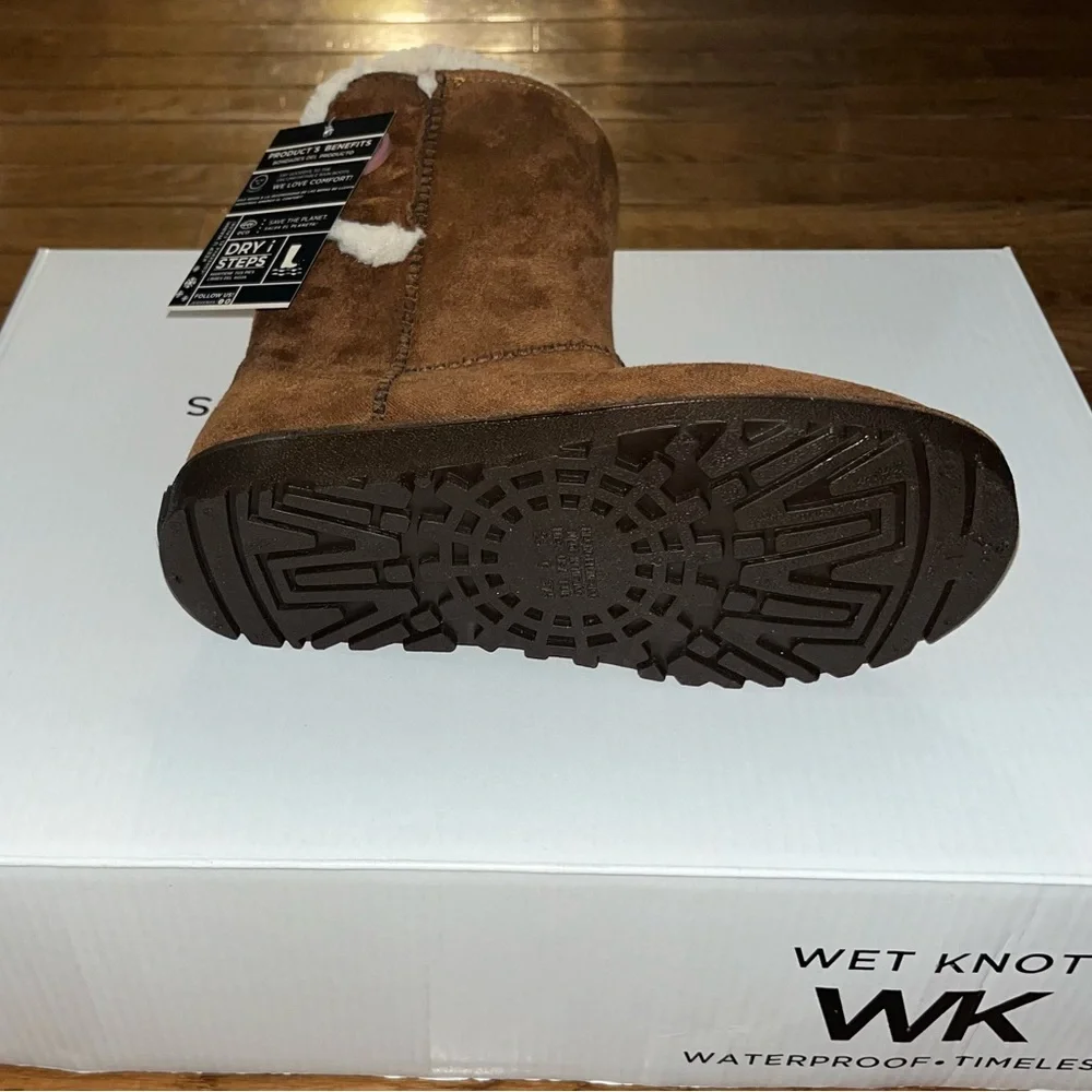 Wet Knot Drifter Cozy Boots Faux Suede Honey Brown Women’s Size 6 Sherpa lined